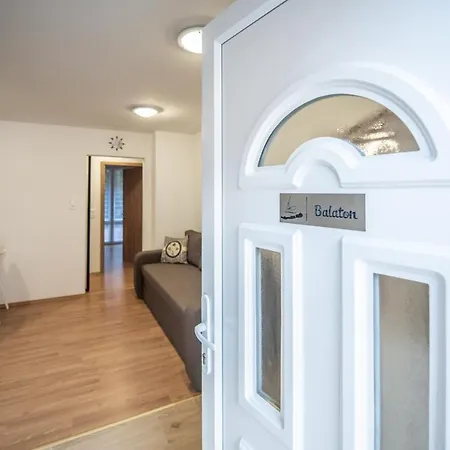 Chalet Keszthely ケストヘイ