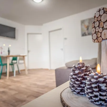 Chalet Keszthely アパート