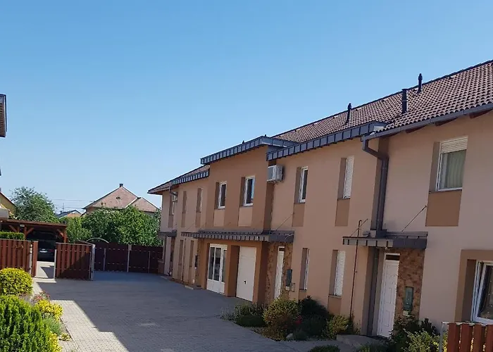 Chalet Keszthely 아파트