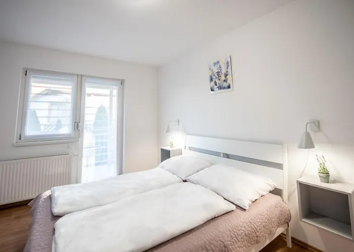 Chalet Keszthely 아파트 *